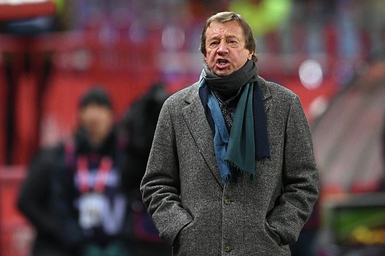 Главный тренер ФК Локомотив Юрий Сёмин Главный тренер ФК Локомотив Юрий Сёмин