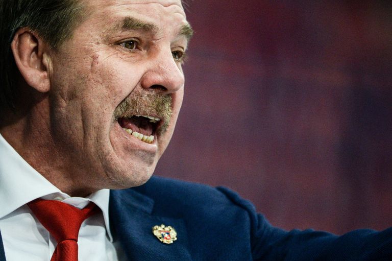 Главный тренер сборной России Олег Знарок