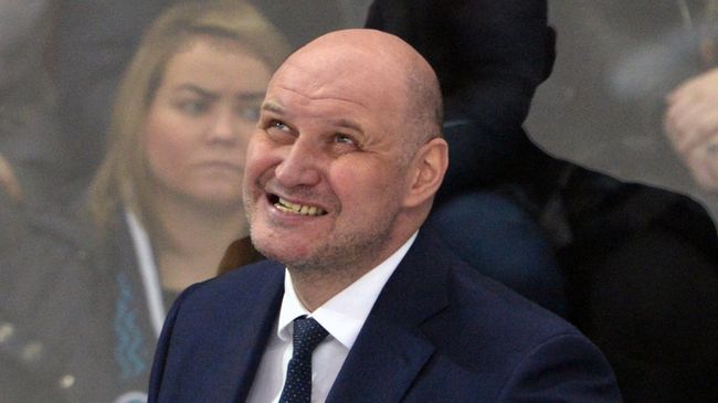 Главный тренер Адмирала Александр Андриевский