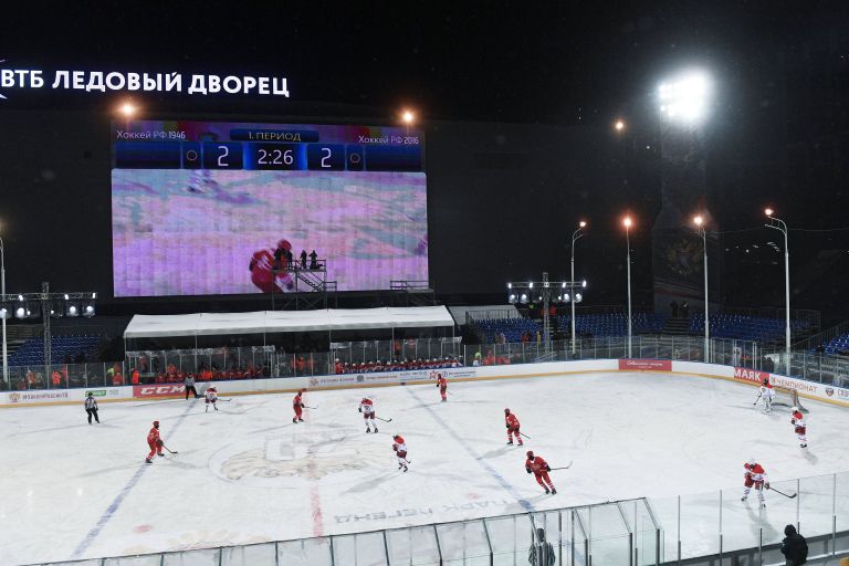 Игроки команды Хоккей России 1946 и команды Хоккей России 2016 Игроки команды Хоккей России 1946 и команды Хоккей России 2016