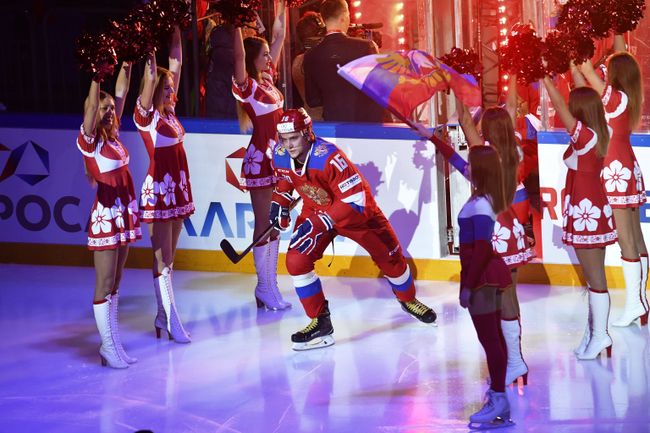 Форвард сборной России Сергей Плотников