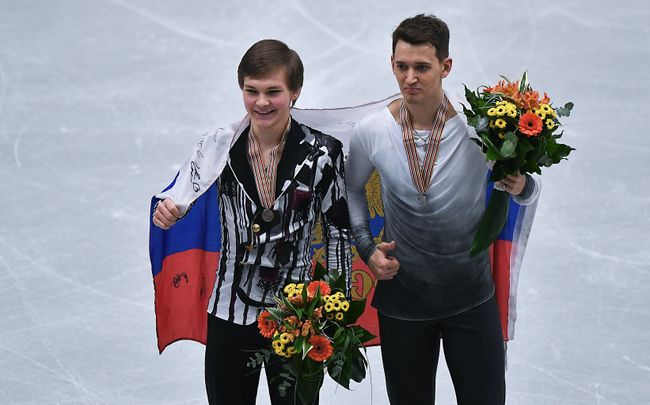 Максим Ковтун и Михаил Коляда (справа налево)