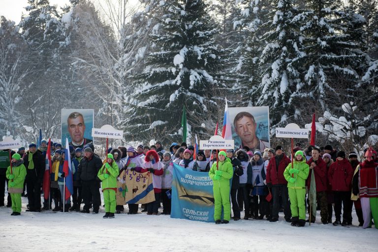 Участники зимней спартакиады в селе Кондратьево Омской области Участники зимней спартакиады в селе Кондратьево Омской области