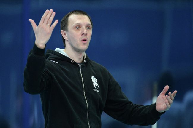 Старший тренер ВК Белогорье Александр Косарев