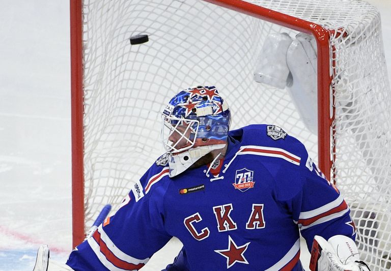 Вратарь СКА Микко Коскинен Вратарь СКА Микко Коскинен