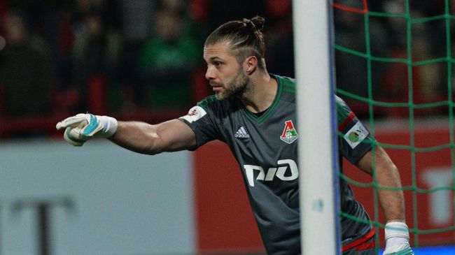 Вратарь Локомотива Илья Абаев