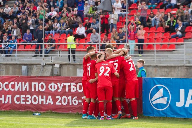 Футболисты Енисея