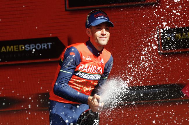 Итальянский велогонщик Винченцо Нибали из команды Bahrain-Merida
