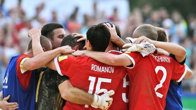 Игроки сборной России по пляжному футболу