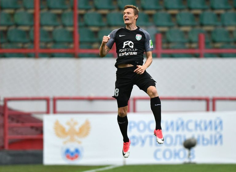 Защитник Тосно Евгений Чернов Защитник Тосно Евгений Чернов