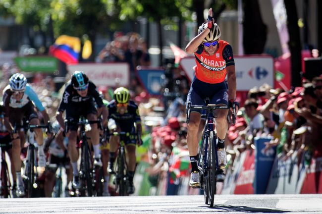 Итальянский велогонщик Винченцо Нибали из команды Bahrain Merida