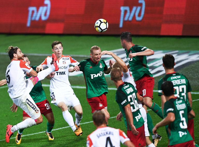 Игровой момент матча Локомотив - Урал Игровой момент матча Локомотив - Урал