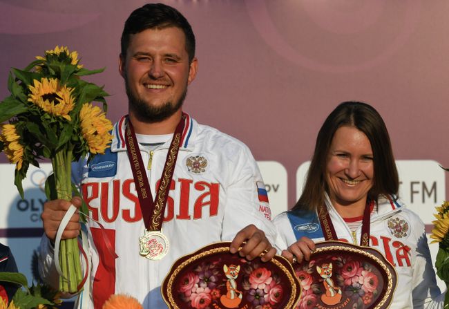 Николай Теплый и Надежда Коновалова (слева направо)