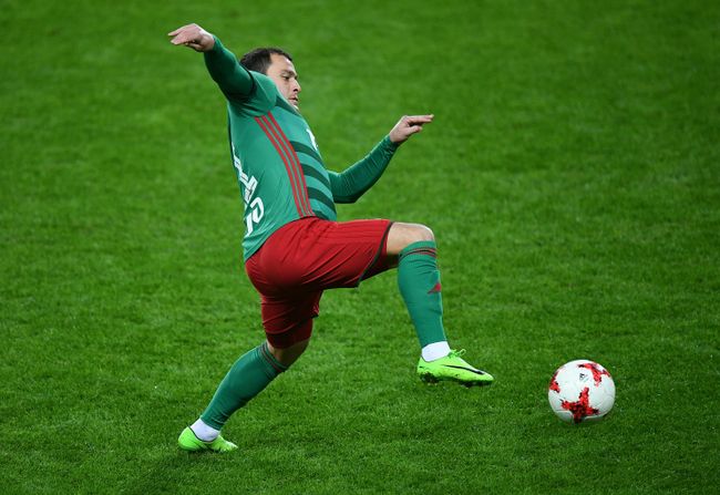 Хавбек Локомотива Алан Касаев