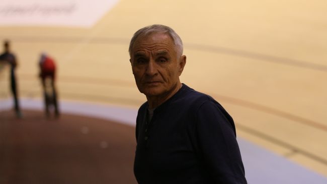 Тренер сборной России по велоспорту на треке Александр Кузнецов
