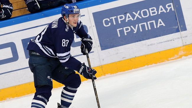 Форвард московского Динамо Владимир Брюквин
