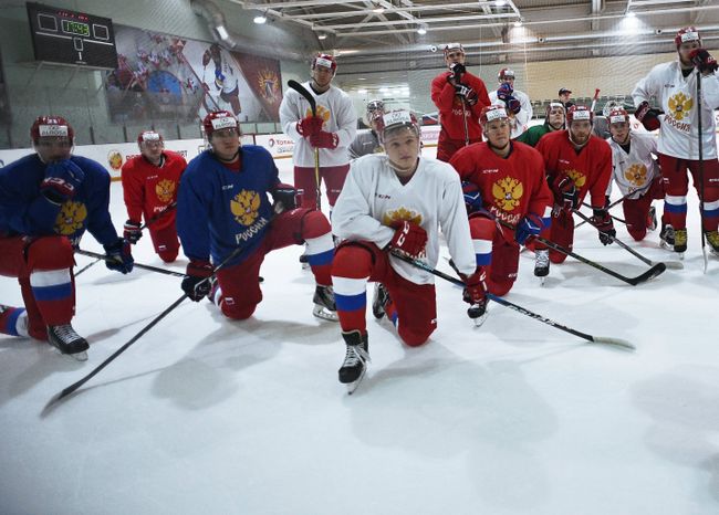 Хоккеисты сборной России