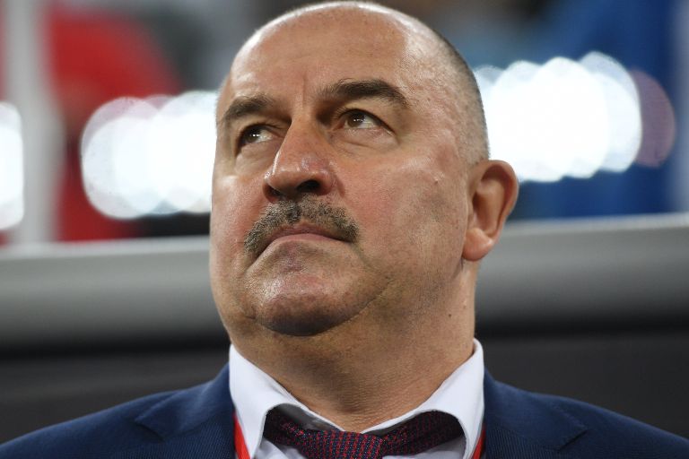 Главный тренер сборной России Станислав Черчесов Главный тренер сборной России Станислав Черчесов