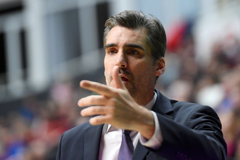 Главный тренер БК АСВЕЛ Джон-Давид Джексон Главный тренер БК АСВЕЛ Джон-Давид Джексон