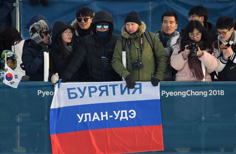 Болельщики сборной России во время женского скиатлона Болельщики сборной России во время женского скиатлона