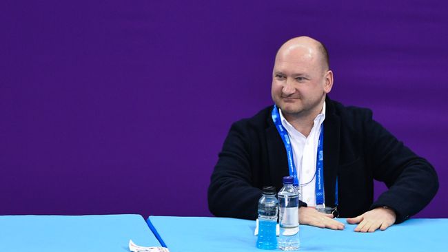 Тренер российского фигуриста Дмитрия Алиева Евгений Рукавицын Тренер российского фигуриста Дмитрия Алиева Евгений Рукавицын