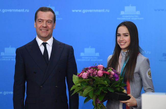 Дмитрий Медведев и Алина Загитова Дмитрий Медведев и Алина Загитова