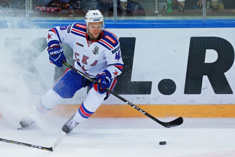 Форвард СКА Евгений Кетов Форвард СКА Евгений Кетов
