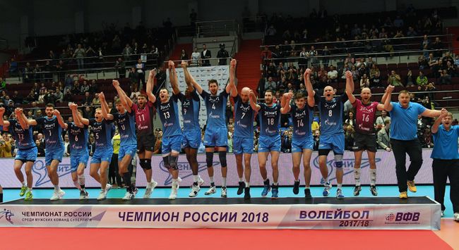 Игроки и тренерский штаб ВК Зенит-Казань
