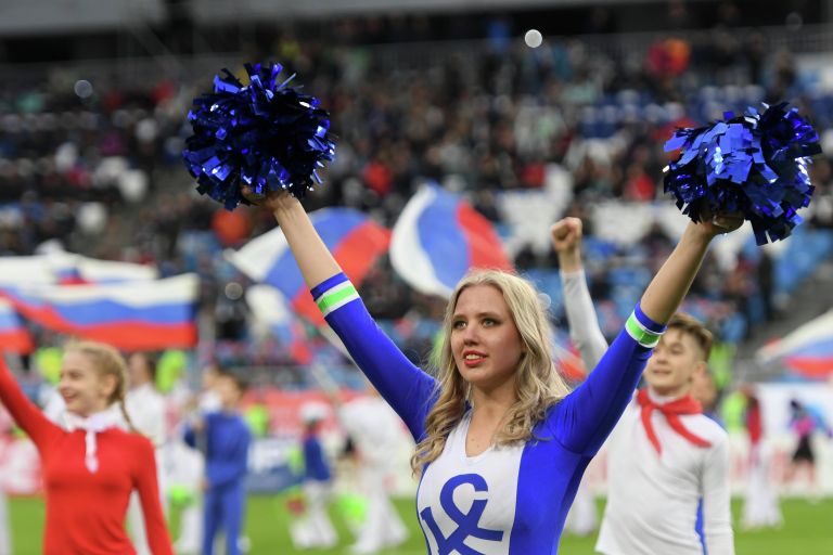 Девушки из группы поддержки ФК Крылья Советов Девушки из группы поддержки ФК Крылья Советов