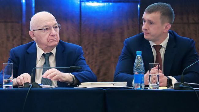 Никита Симонян (слева) и Александр Алаев Никита Симонян (слева) и Александр Алаев