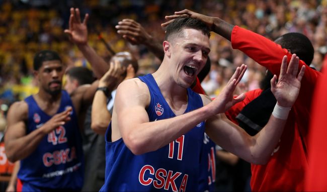 Форвард ЦСКА Семен Антонов Форвард ЦСКА Семен Антонов