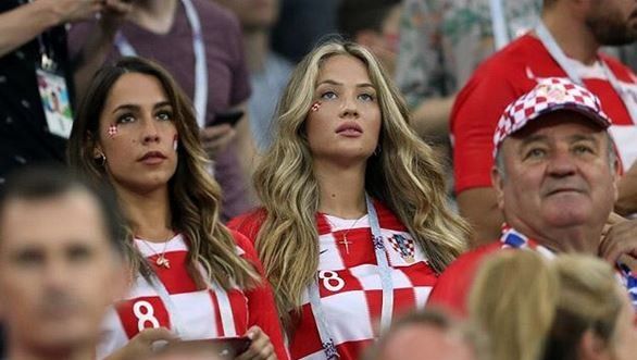 Болельщицы сборной Хорватии Болельщицы сборной Хорватии - РИА Новости, 1920, 09.12.2022