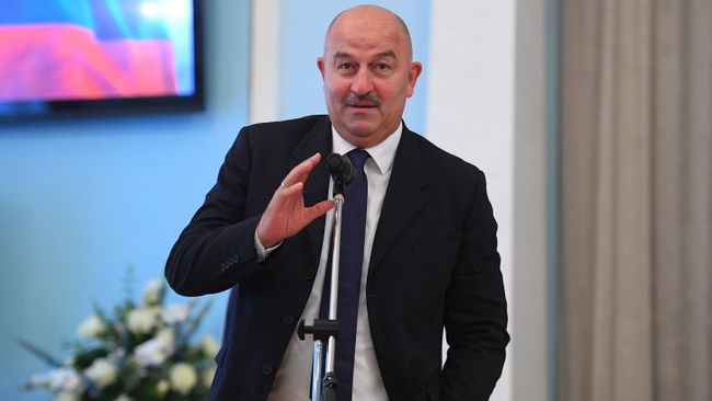 Главный тренер сборной России Станислав Черчесов
