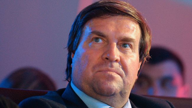 Праздничный вечер в честь юбилея почетного президента ОКР В.Смирнова Праздничный вечер в честь юбилея почетного президента ОКР В.Смирнова