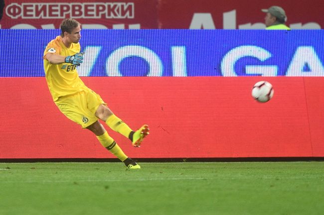 Голкипер Динамо Антон Шунин Голкипер Динамо Антон Шунин