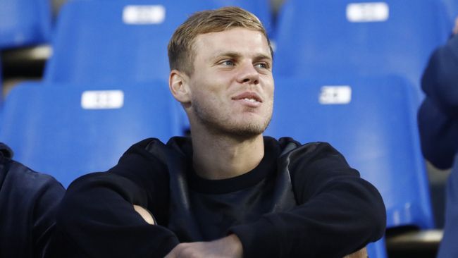 Форвард Зенита Александр Кокорин Форвард Зенита Александр Кокорин