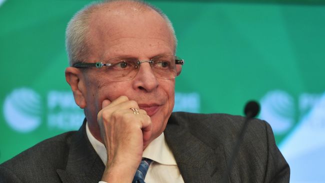 Член Президиума РАСК Владимир Гомельский на пресс-конференции