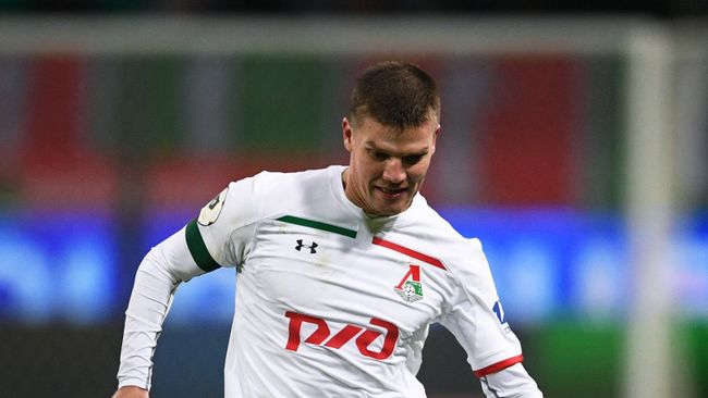 Хавбек Локомотива Игорь Денисов Хавбек Локомотива Игорь Денисов