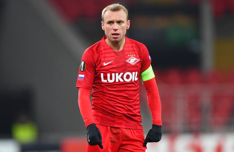 Хавбек Спартака Денис Глушаков 