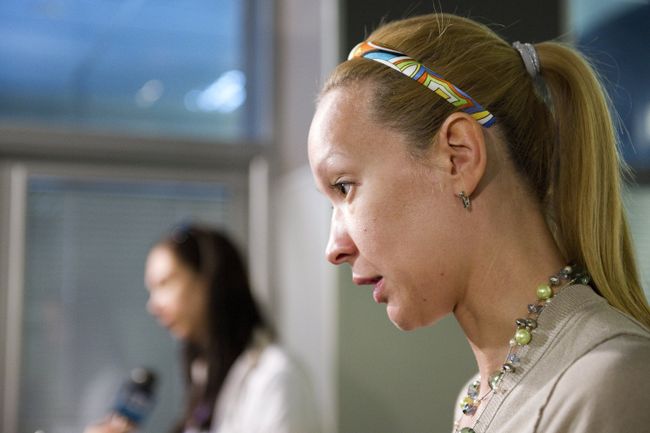 Елена Година