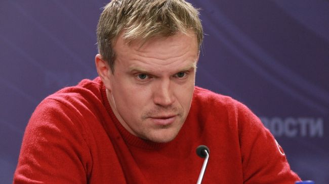 Денис Тихомиров Денис Тихомиров
