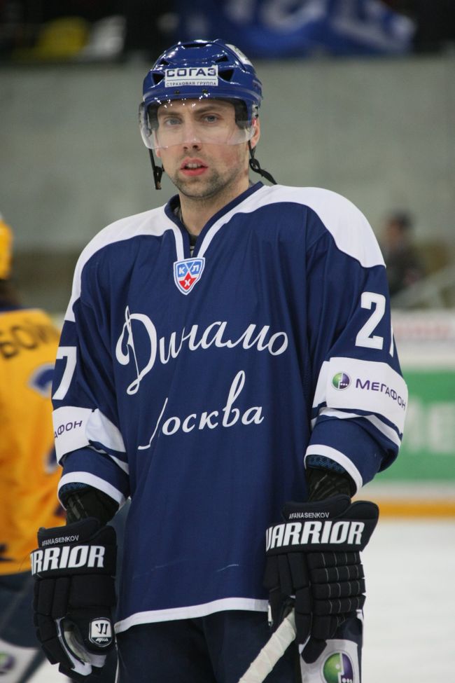 Хоккеист Дмитрий Афанасенков Хоккеист Дмитрий Афанасенков