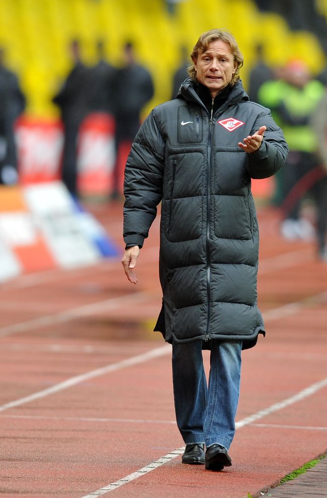 Валерий Карпин