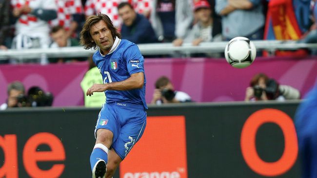 Andrea Pirlo scores a goal Andrea Pirlo scores a goal
