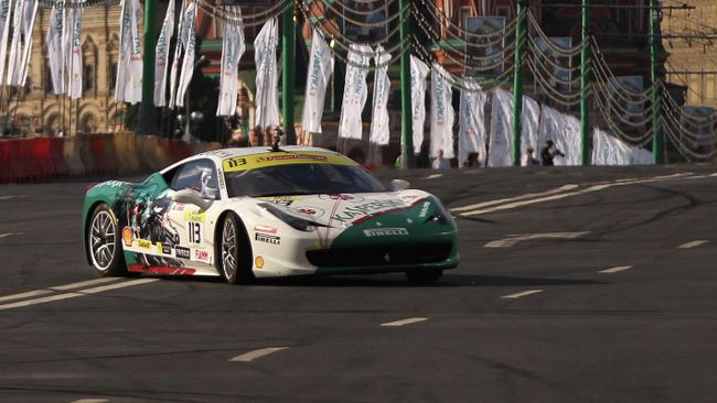 Болид команды Ferrari Challege Болид команды Ferrari Challege