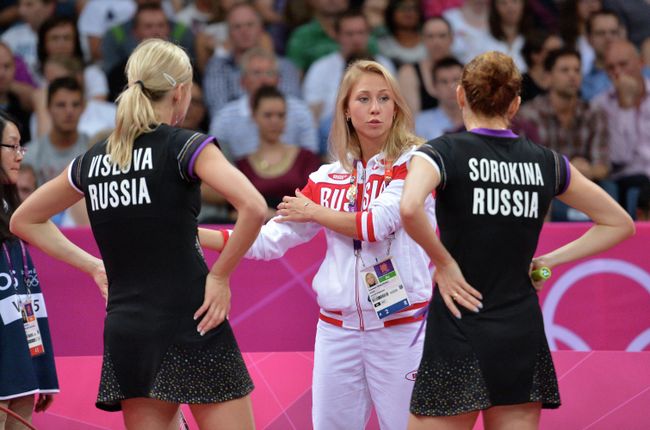 Нина Вислова, Анастасия Прокопенко и Валерия Сорокина (слева направо) Нина Вислова, Анастасия Прокопенко и Валерия Сорокина (слева направо)