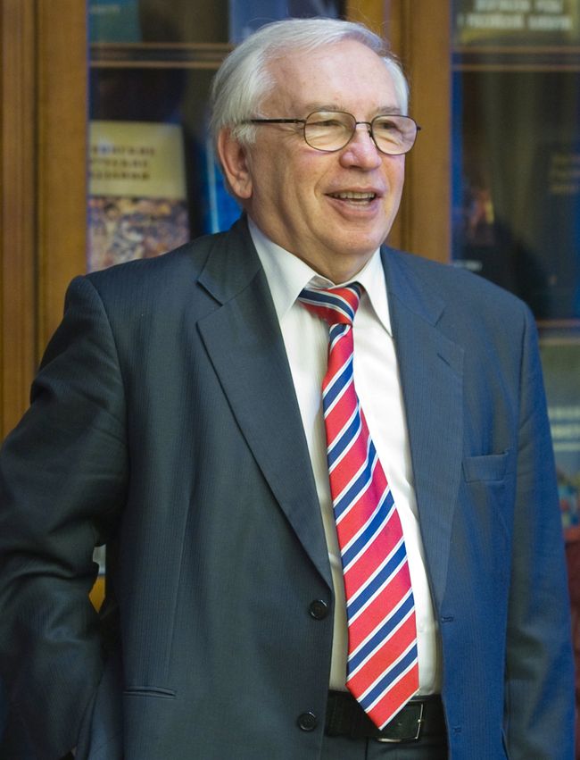 Владимир Лукин Владимир Лукин
