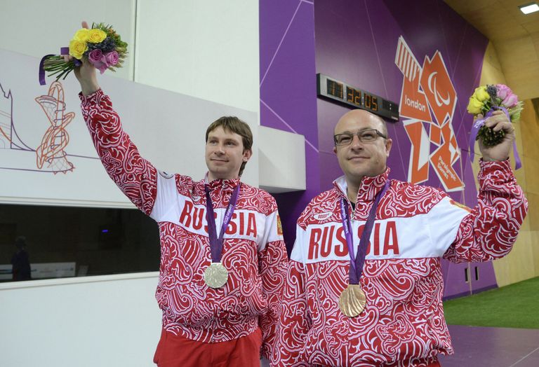 Сергей Малышев и Валерий Пономаренко (слева направо) Сергей Малышев и Валерий Пономаренко (слева направо)