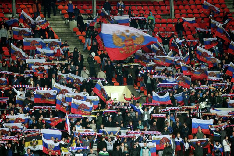 Болельщики сборной России на трибуне БСА Лужники Болельщики сборной России на трибуне БСА Лужники