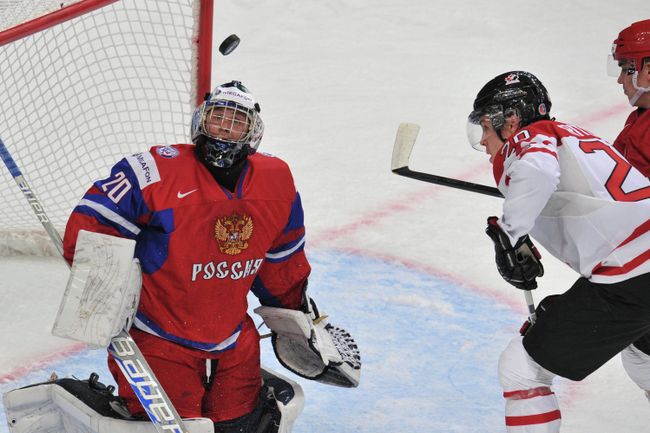 Игровой момент матча Россия - Канада Игровой момент матча Россия - Канада